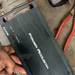 Car amplifier power acoustic 2500