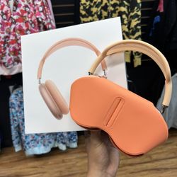 AirPod Max’s Orange Color 