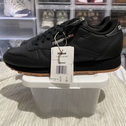 Sz 10 Black Reebok New $50 FIRM NO TRADES