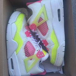Jordan 4s White Lemon Pink (GS) Size 4.5Y