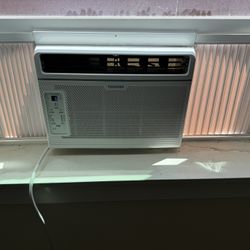 AC Window Unit