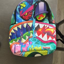 Eyez On The Prize Sprayground Backpack  With Interchangeable Eyes / Spraygatti Revv Chaturanga Shark 1900 Box Back Pack 