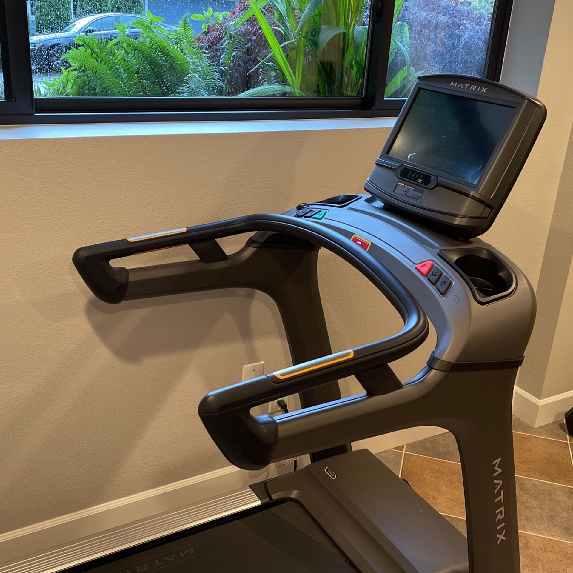 Matrix T50  Treadmill 