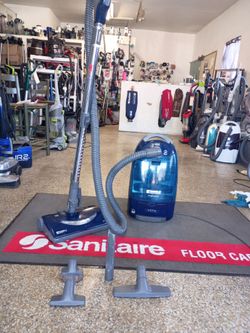Canister vacuum cleaner