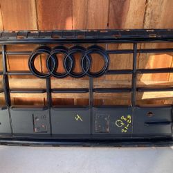2019 2020 Audi Q8 Front Bumper Grille Grill OEM 4M(contact info removed)