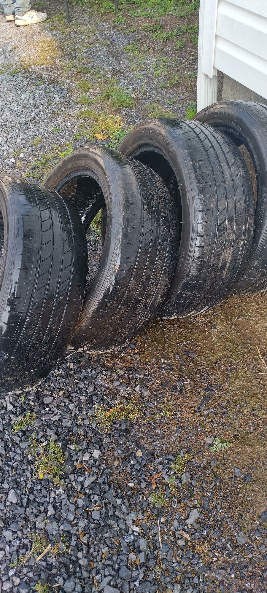 Tires 225 50 R18