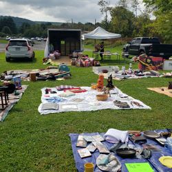 Furniture/Home Decor/Shoes/Clothing/Kitchen Items