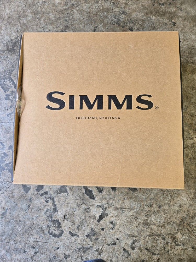 Simms G4 Pro Vibram Wading Boot Size 9 (Brand NEW with Box)