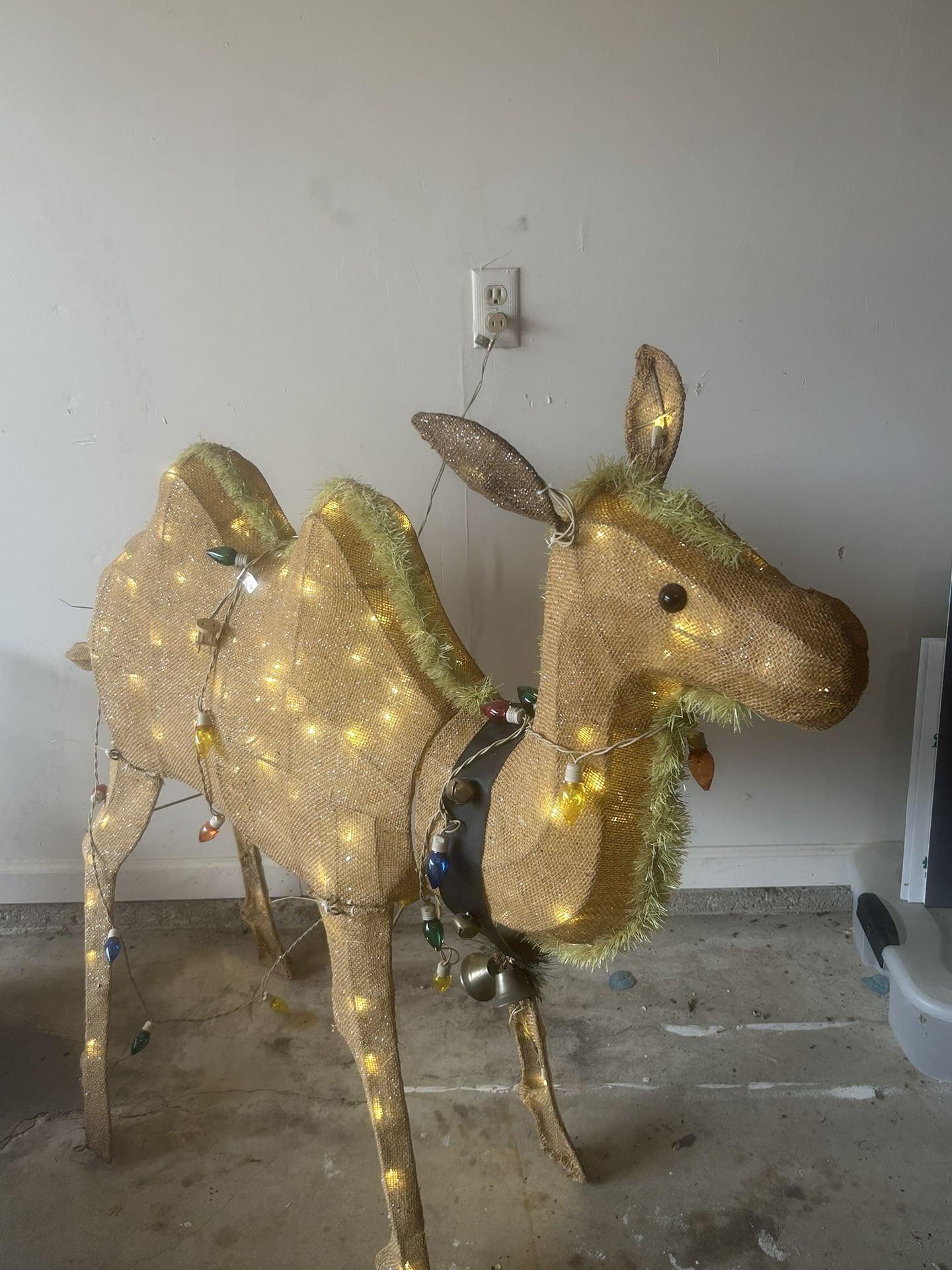 Outdoor Christmas Lighted Decorations - Camel