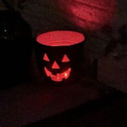 Metal Jack O Lantern Bucket Candle Holder W Handle( Light Not Including)