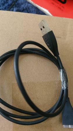 Fitbit surge charge usb