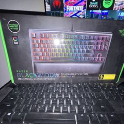Razer Blackwidow Tournament Edition Chroma V2