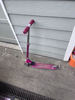 Razor Kick Scooter Pink