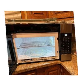 physical wife Samsung, LG, Panasonic, Frigidaire Microwave Effortless Modern Kitchen Cooking