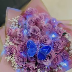 Valentines Rose Bouquet With Lights 