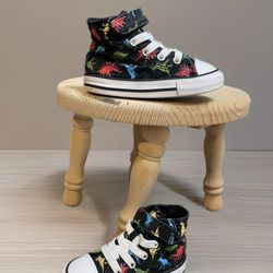 Converse - Infant Chuck Taylor Dinosaurs High Top 1V Black - Size 6 Used 