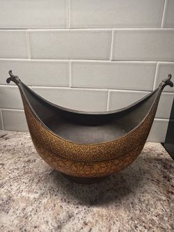Decorative Metal Bowl with Engraved Floral Pattern