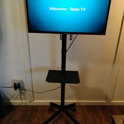 Rolling TV Stand With 32" TV