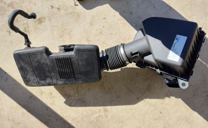 2019-2026 OEM GMC Sierra/ Yukon Intake Housing