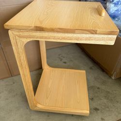 KASLANDI C Shaped Table for Couch, C Table with Wheels,Wooden Couch Table Adjustable Desktop for Living Room,Bedroom - Natural Color