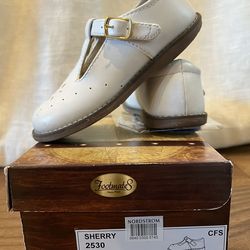 Footmates. Girl Dress Shoes. US Size 10