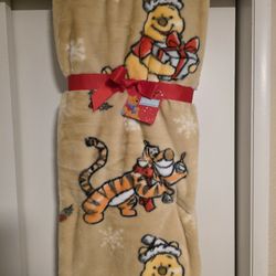 Pooh Christmas Blanket 
