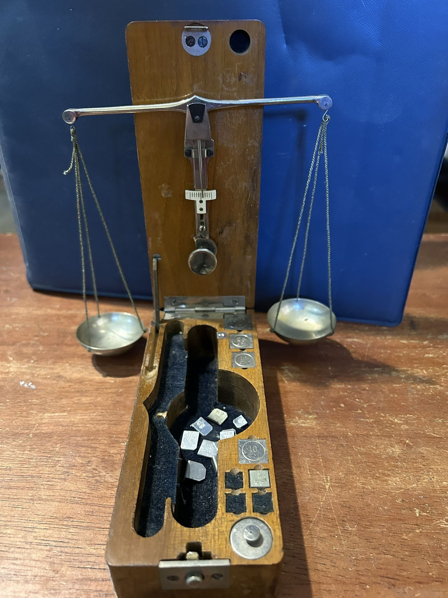 Vintage Pocket Scale