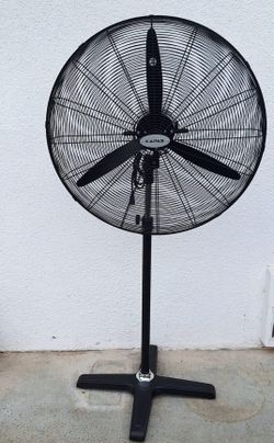 Industrial Pedestal Fan, 30" Diameter Commercial Oscillating Fan ，Adjust Height

Brand New in box 🎁