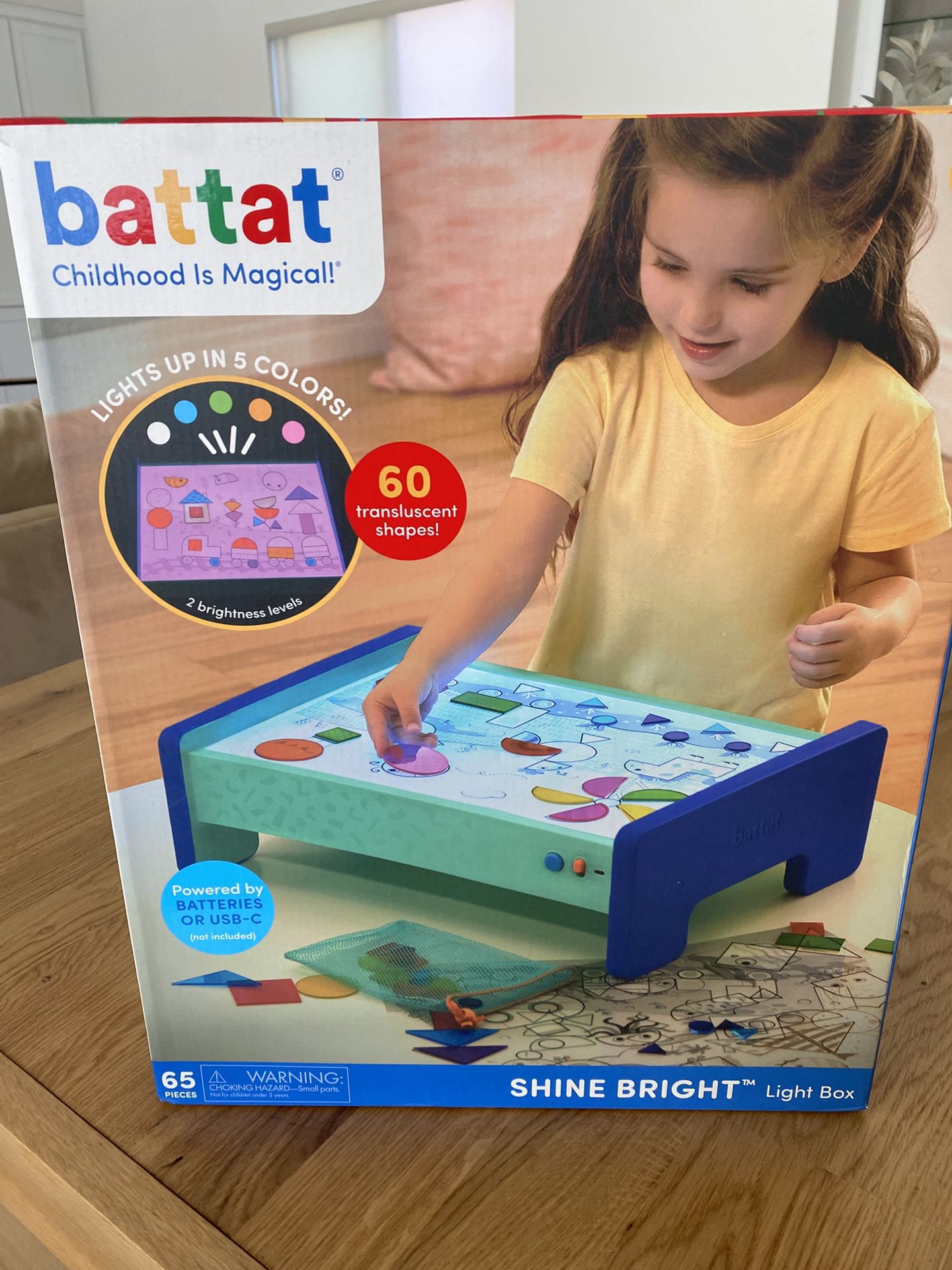 Battat Shine Bright Plastic Lightbox 60 Shapes 3 Transparency Sheets, Toddler and Preschool Toys Learn, trace, and create with a color-changing light 