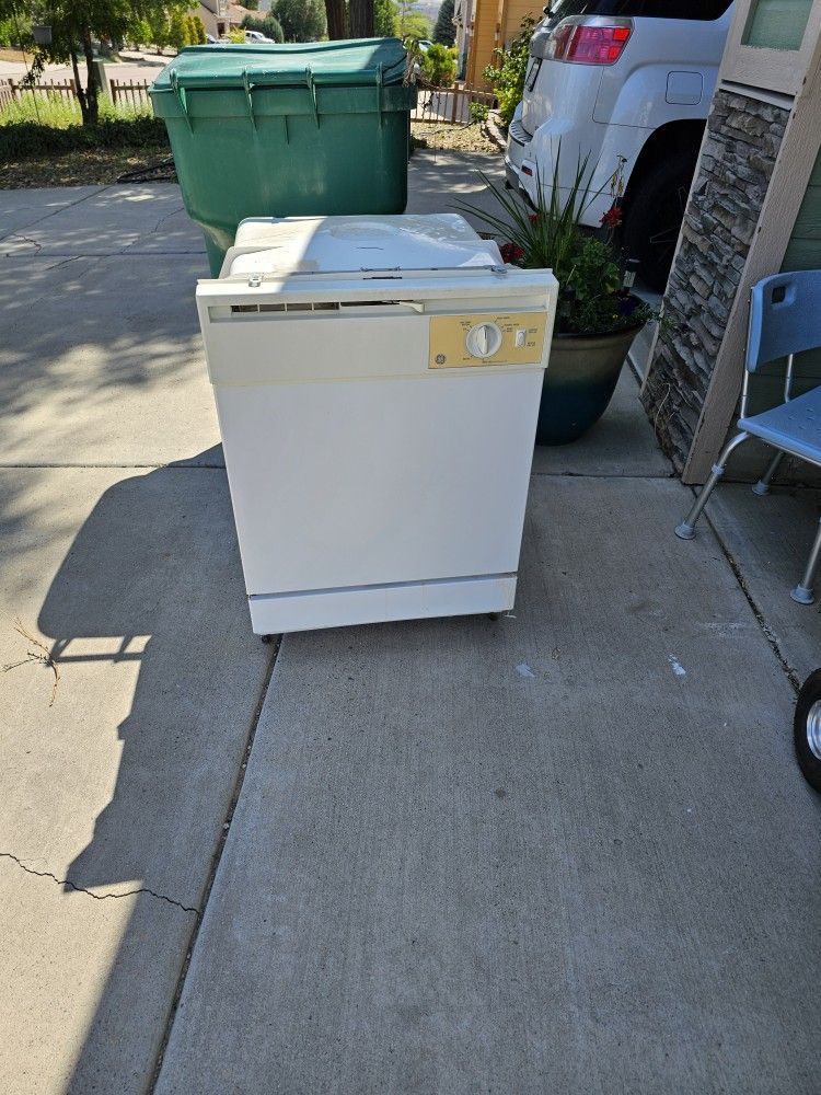 GE Dishwasher
