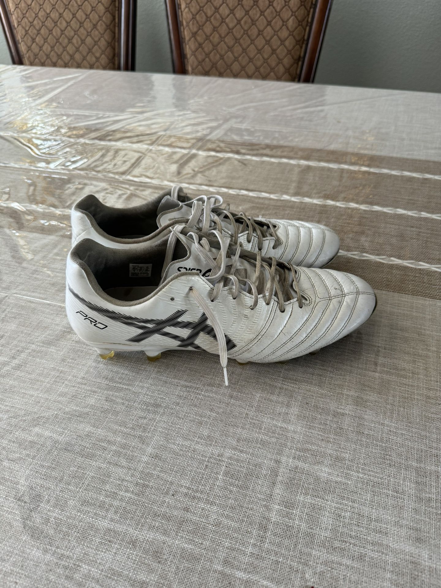 Asics soccer cleats