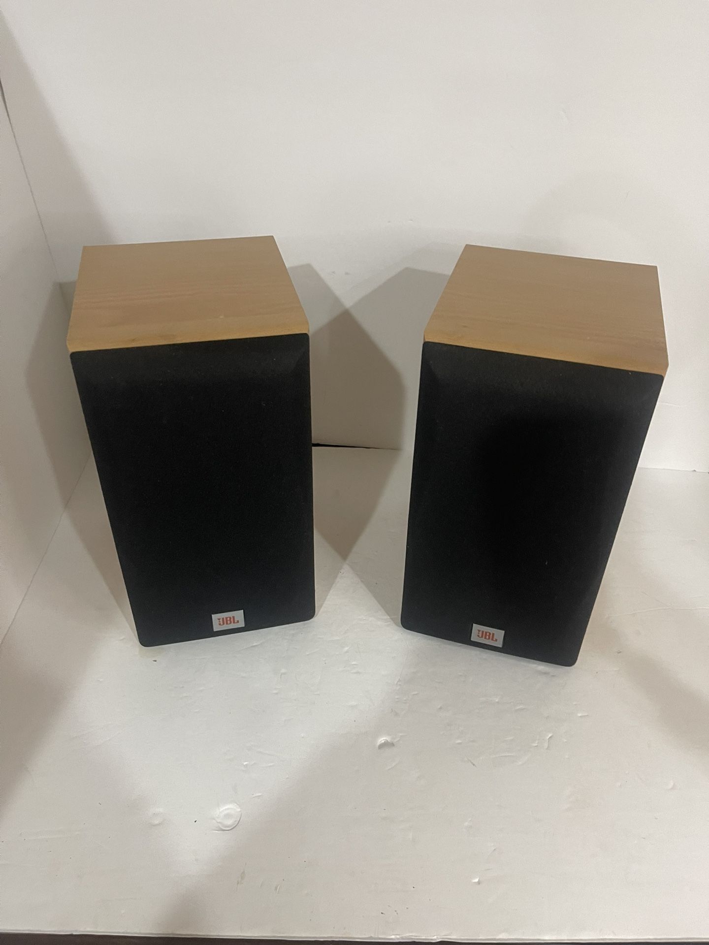JBL Northridge E Series E20 Compact pair Bookshelf Speaker, 8 Ohms