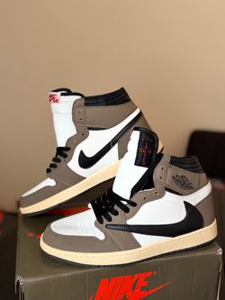 Size 10 men AF1