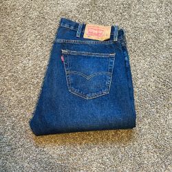 Levi 501 Size 38x32