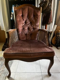 Vintage Tufted Mauve Chair w/ Wicker Side Panels