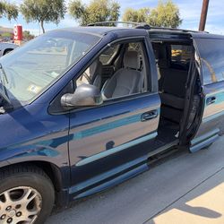 Dodge Caravan
