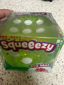 Squeeezy Green  Dice Toy