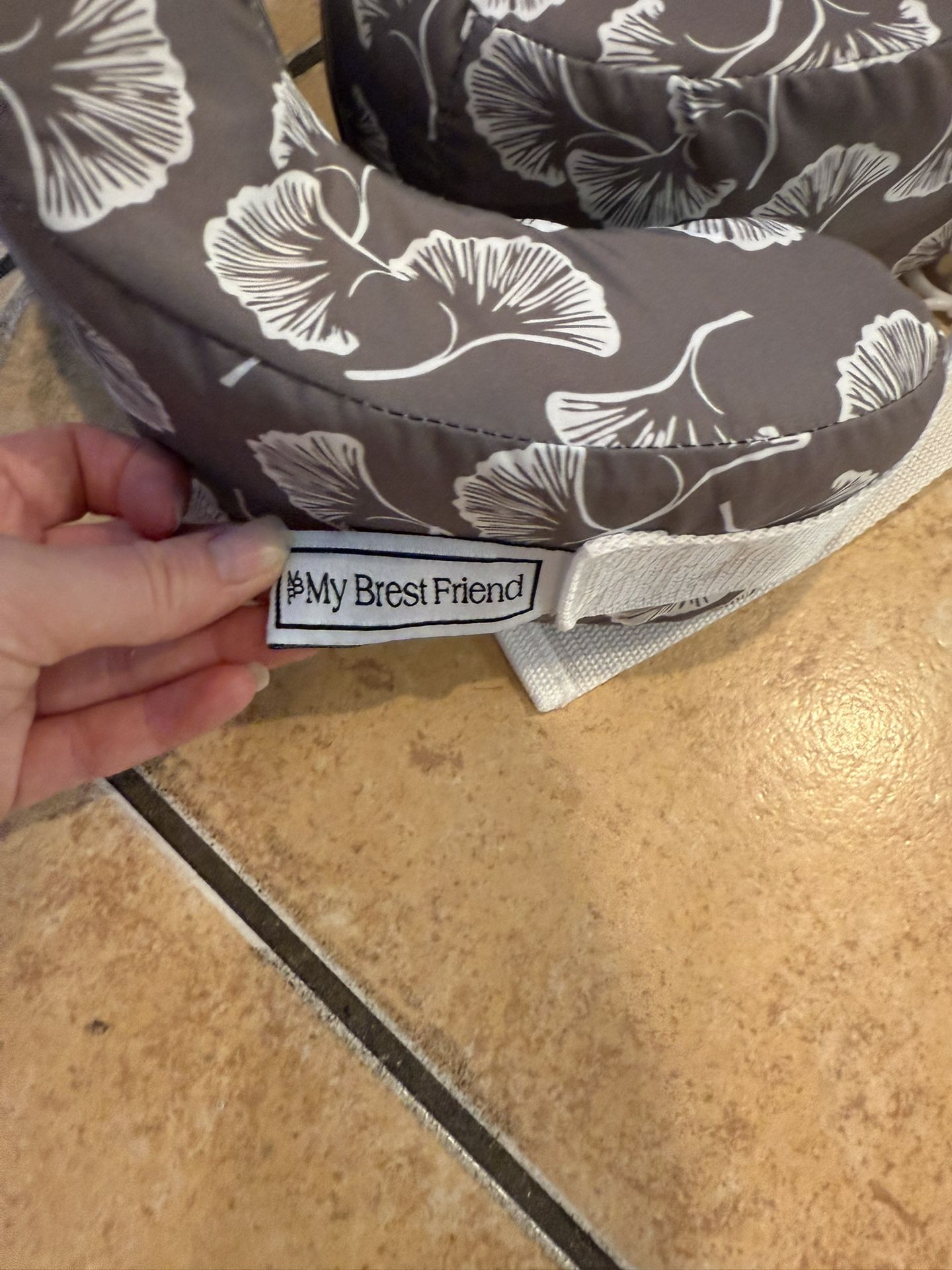 My breast Friend Breast-Feeding Pillow