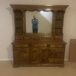 Dresser/Mirror Set