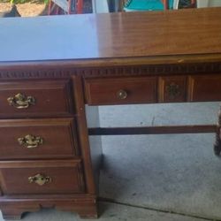 Kids Wooden Desk And Chair