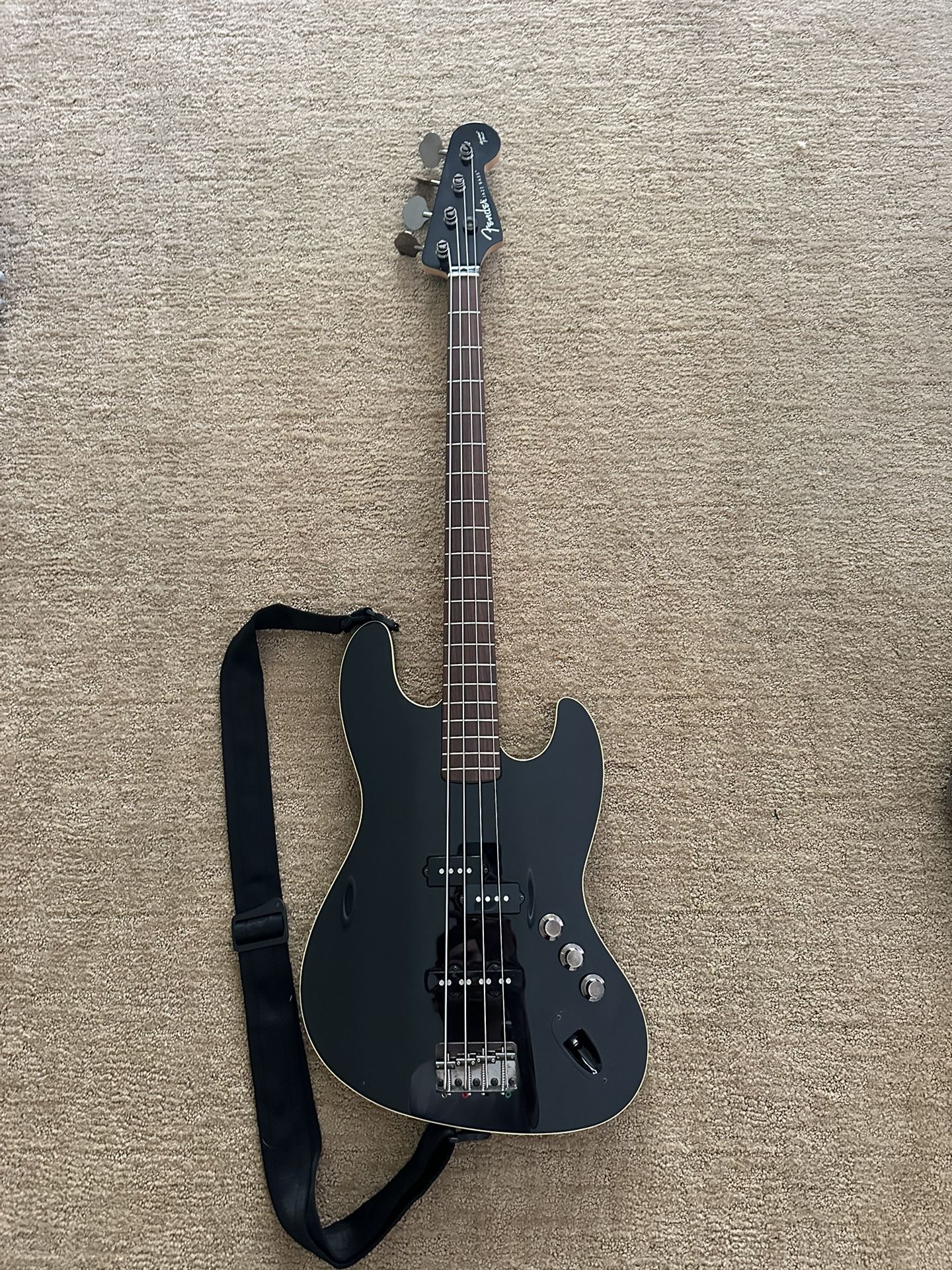 2018 Fender Aerodyne Jazz Bass