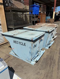 FORKLIFT DUMP HOPPERS