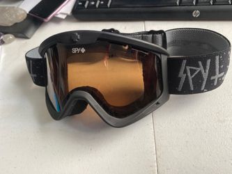 Spy goggles included 2 bonus dragon nfx2 brand new lenses