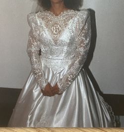 Wedding dress