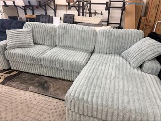 New Sectional Jumbo Corduroy Couch with Chaise! Free Delivery 🚚!