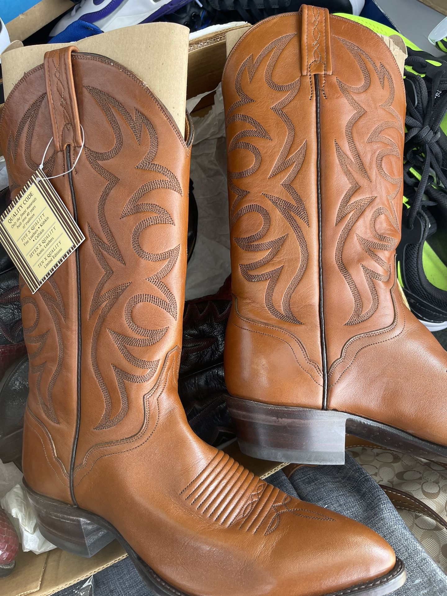 Vintage El Dorado Vanquished Calf Western Cowboy Boots