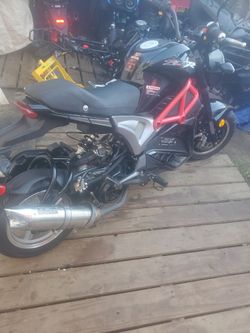 200 cc scooter runs mint ready to go