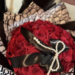 Ramo Buchon / Flowers / Roses / Valentines 