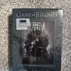 Game of Thrones: The Complete First Season. DVD set. NEW.