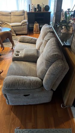 2 couches NEED TO GO ASAP  (good condition)